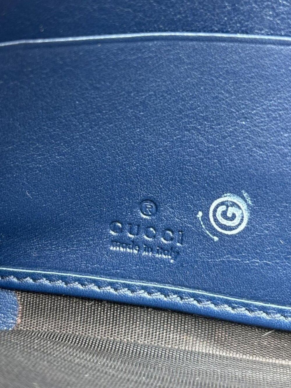 Gucci  Ghost Matelasse Leather Zippy Wallet Blue 448087 - Picture 14 of 15